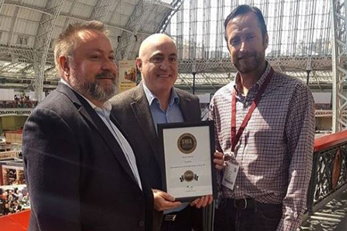 Italian-Merchant-of-the-Year-2017.JPG
